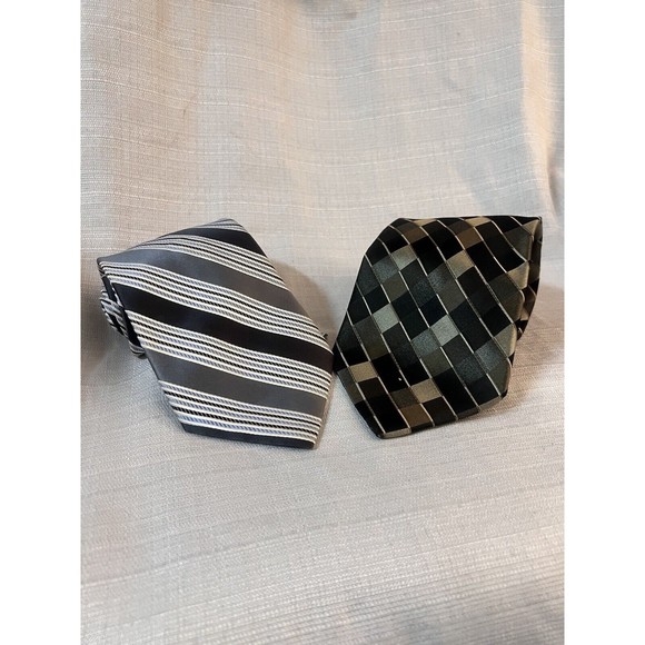 2 Mens 100% silk ties - Picture 6 of 9